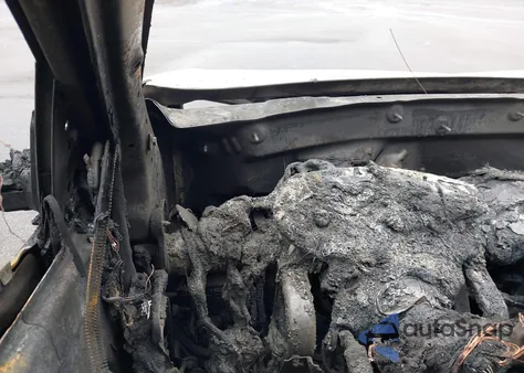 2013 Kia Sorento Lx z USA, uszkodzony, nr VIN 5XYKT3A61DG344070